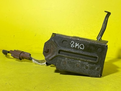 Volvo v50 акумулятор кнопка старт/стоп фото №1