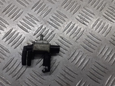 Клапан вакуумa ford focus mk2 2.0 4m5g-9a500 фото №1