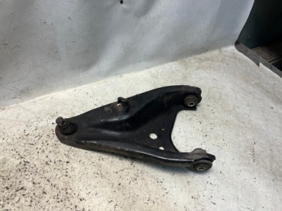 Dacia dokker 1.5 dci важіль правий перед фото №1