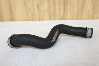 Mercedes slk r172 шланг труба патрубок рідина води 2.2 cdi a1725010682 фото №1