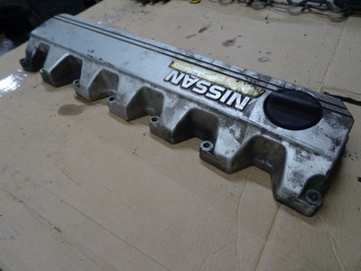 Nissan patrol крышка клапанов головки 2,8 td фото №1