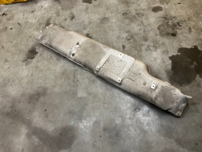 Лист накладка тепловая правая mercedes g63 amg w463 рестайлинг фото №1