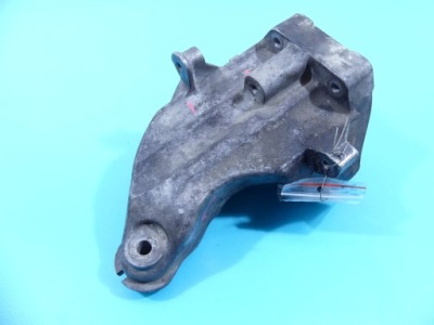 Кронштейн двигателя mercedes w221 a6512231304 2.1 cdi фото №1