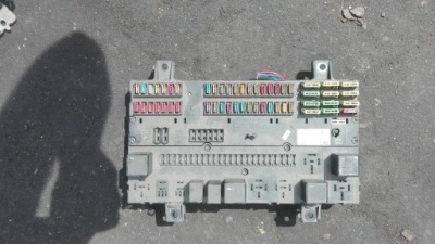 Коробка запобіжників volvo fm fh 20476480 фото №1