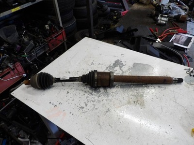 Привідний вал права передня 31325109 volvo v60 i lift фото №1