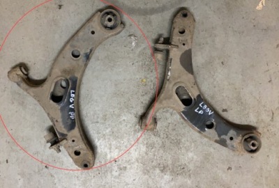 Рычаг правая  перед subaru legacy outback 09 13 фото №1