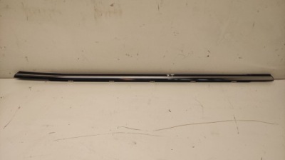 Молдинг дверь стекло parapet правая задняя хром kia carens iv 13-18 фото №1