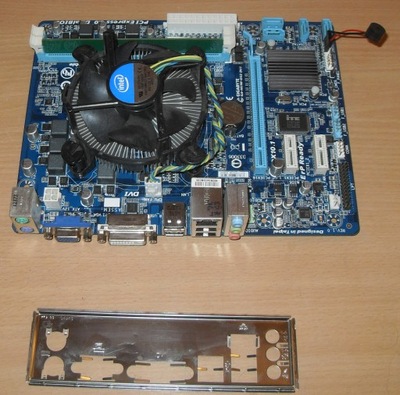 GIGABYTE GA-H61M-DS2 DVI CORE i3-3240 3,4 GHz 4GB