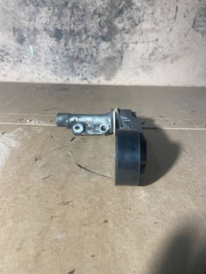 Peugeot 308 sw натяжитель ремень фото №1