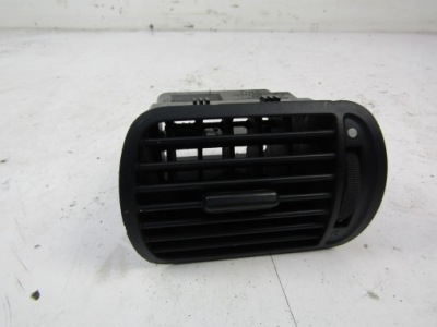 Audi a3 8l решітка обдув повітря ліва 96-00 3d 8l0820901 фото №1