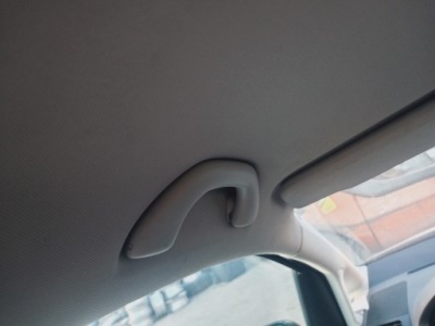 Ручка стельовий лівий перед vw touran 04-08r фото №1