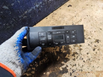 Audi a2 панель обдув кондиціонера 8z0820043 фото №1