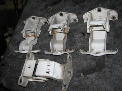 Петлі двері орних задня праве opel vivaro a фото №1