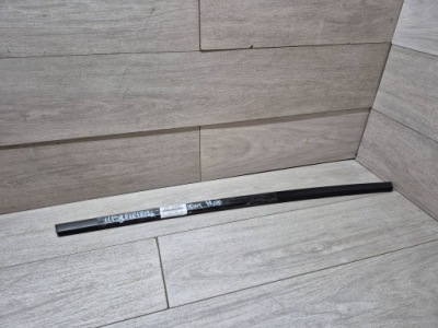 11133. panamera молдинг ущільнювач лівий перед 971837475 фото №1