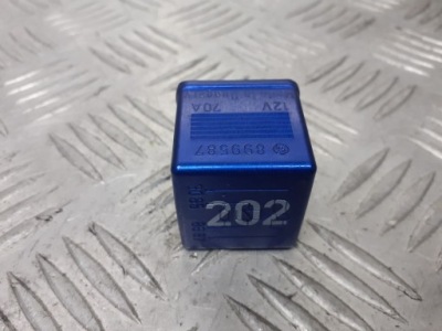 Реле audi a3 8l 8a0951253 фото №1