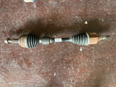 Renault megane iv - приводной вал 391017715r фото №1