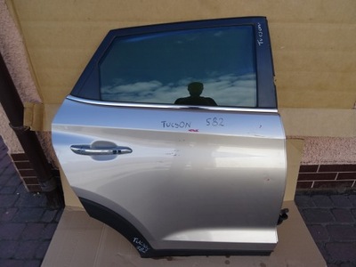 Hyundai tucson ii двері праве задня фото №1