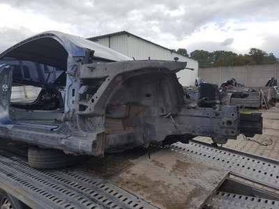 E klasa w207 чверть лонжерон права перед фото №1