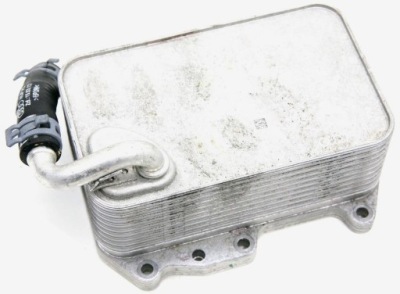 Радиатор масла audi a5 q5 q7 3.0 tdi 059117015k фото №1