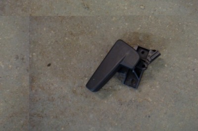 Skoda octavia iii 5e ручка рычаг капот europa фото №1