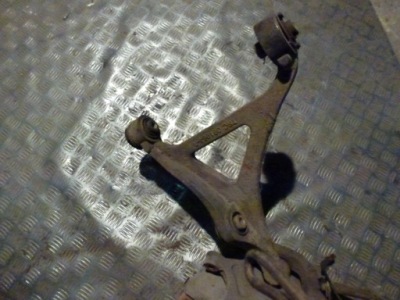 Рычаг правый перед chrysler 300c 4x4 фото №1