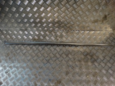 Idealna молдинг скло ліва задня mercedes w238 1 фото №1