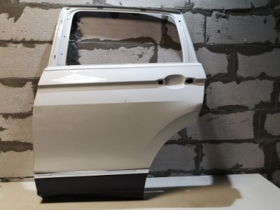 Двері лівий задній tiguan 2 5na фото №1