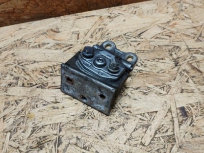 Петля дверь правый dół chrysler crossfire фото №1