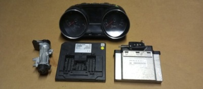 Блок керування комп'ютер volkswagen оригінальний номер 04e907309af фото №1