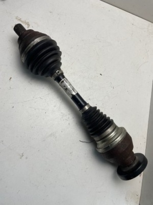 Vw audi привідний вал 5n0407761k фото №1