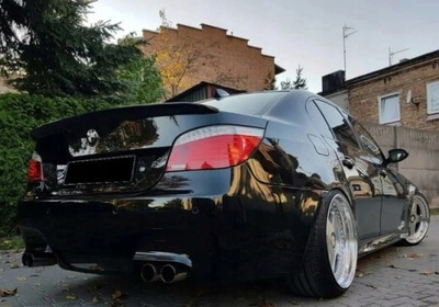 BMW 5 E60 AC BRIDA SPOILER AL MALETERO  