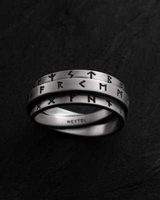 Srebrny pierścień RUNES - AMULETS 20