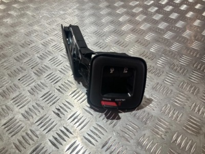 Замок сидіння правий volvo v60 ii фото №1