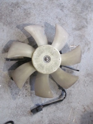 Honda insight 09-. 1.3 hybrid вентилятор радіатора фото №1