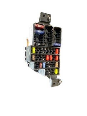 Коробка запобіжників renault clio ii 7703297597 фото №1