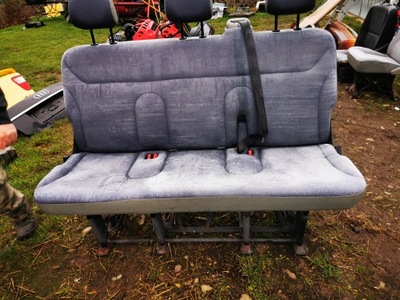 Trafic II Vivaro Kanapa Trójka 3 Rząd