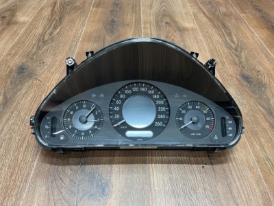 Прилади лічильник mercedes-benz w211 amg a2115406947 фото №1