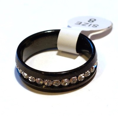PIERŚCIONEK OBRĄCZKA CZARNA Z CYRKONIAMI STAL 18 MM
