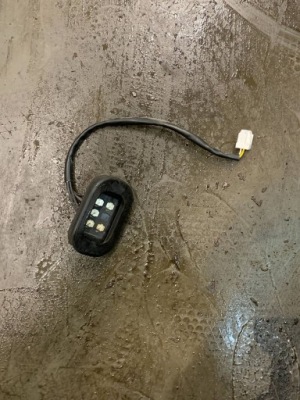 Контакт двері бокових розсувних trafic iii 252167749r фото №1