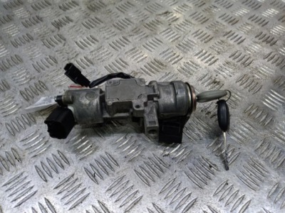 Toyota avensis t25 замок запалювання /ключі 89783-05010 фото №1