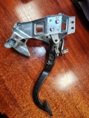 Педаль тормоза opel zafira b 1.9cdti 24463406 фото №1