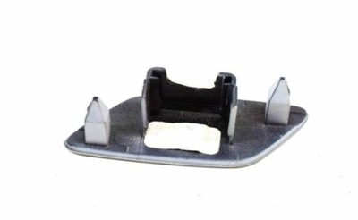 Заглушка распылителя vw jetta правая фото №1