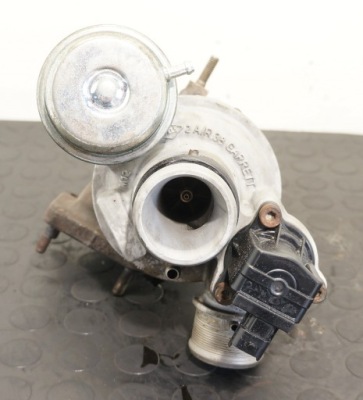 Alfa romeo giulietta 1.4 t-jet турбонагнетатель 55228036 793996-3 55221800 фото №1