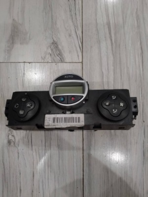 Панель керування обдув 8200265572 renault scenic ii фото №1