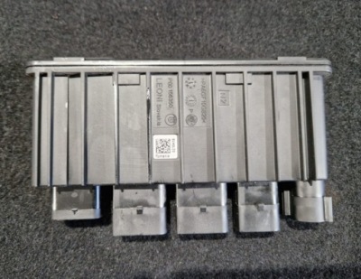 Bmw модуль блок керування живлення 18576710 фото №1