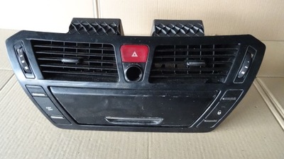 Citroen c4 picasso решётка обдув 9683265580 фото №1