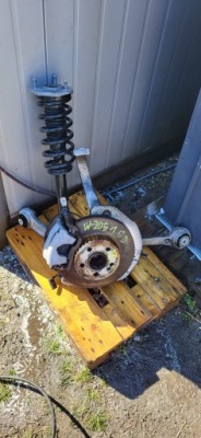 Ліва передня поворотний кулак перед mercedes w205 1.6 d фото №1