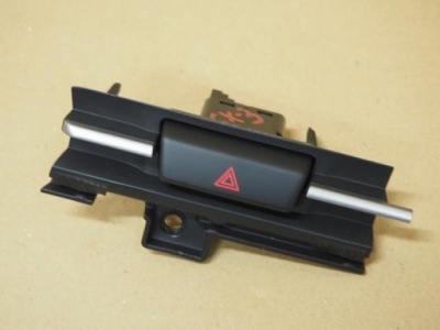 Панель кнопка аварийных mazda cx3 cx-3 da6a664h0 фото №1