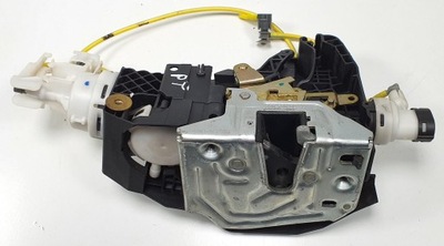 CERRADURA DE PUERTA DERECHA PARTE TRASERA MERCEDES W220 2207305835  