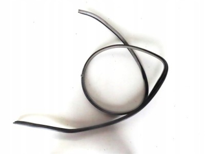 Прокладка передня правий двері toyota yaris 2 5d фото №1